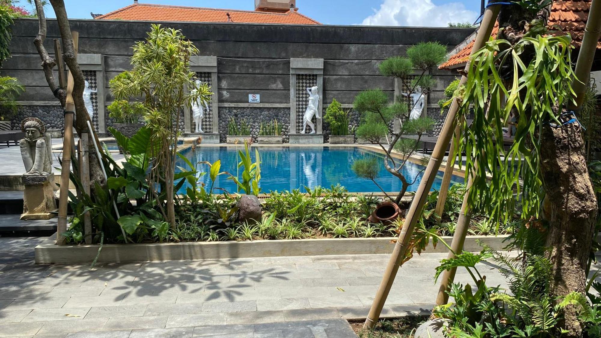 Sandat Hotel Legian Екстериор снимка