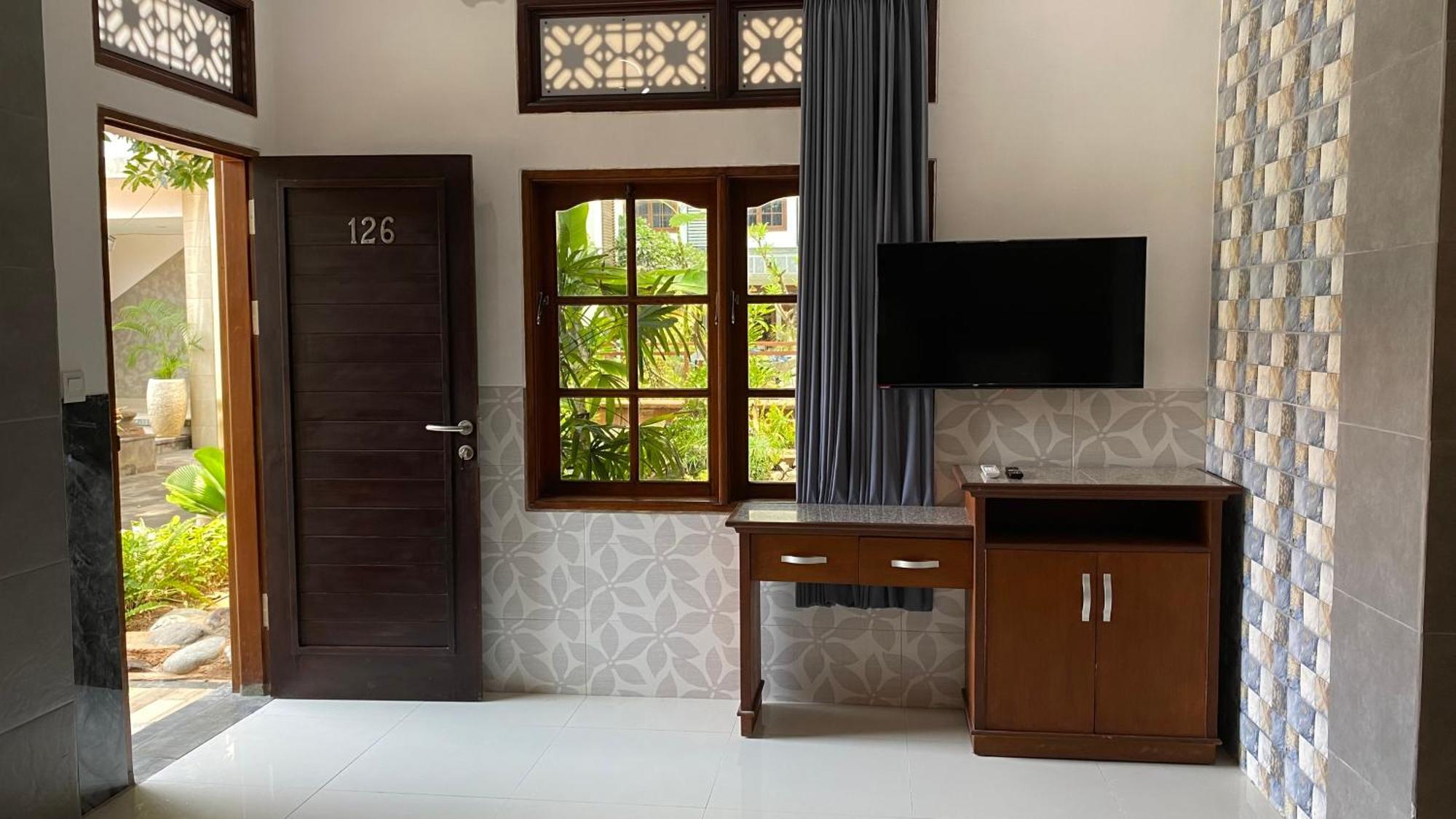 Sandat Hotel Legian Екстериор снимка