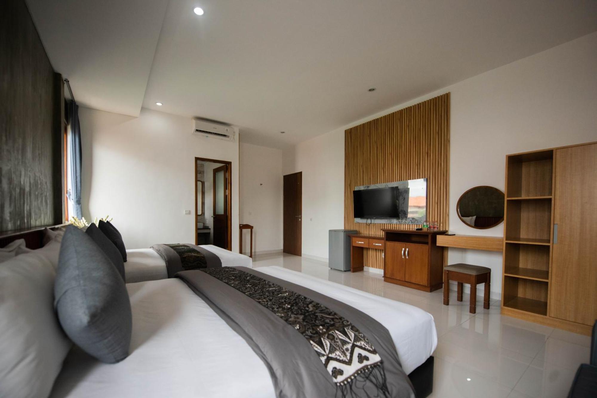 Sandat Hotel Legian Екстериор снимка