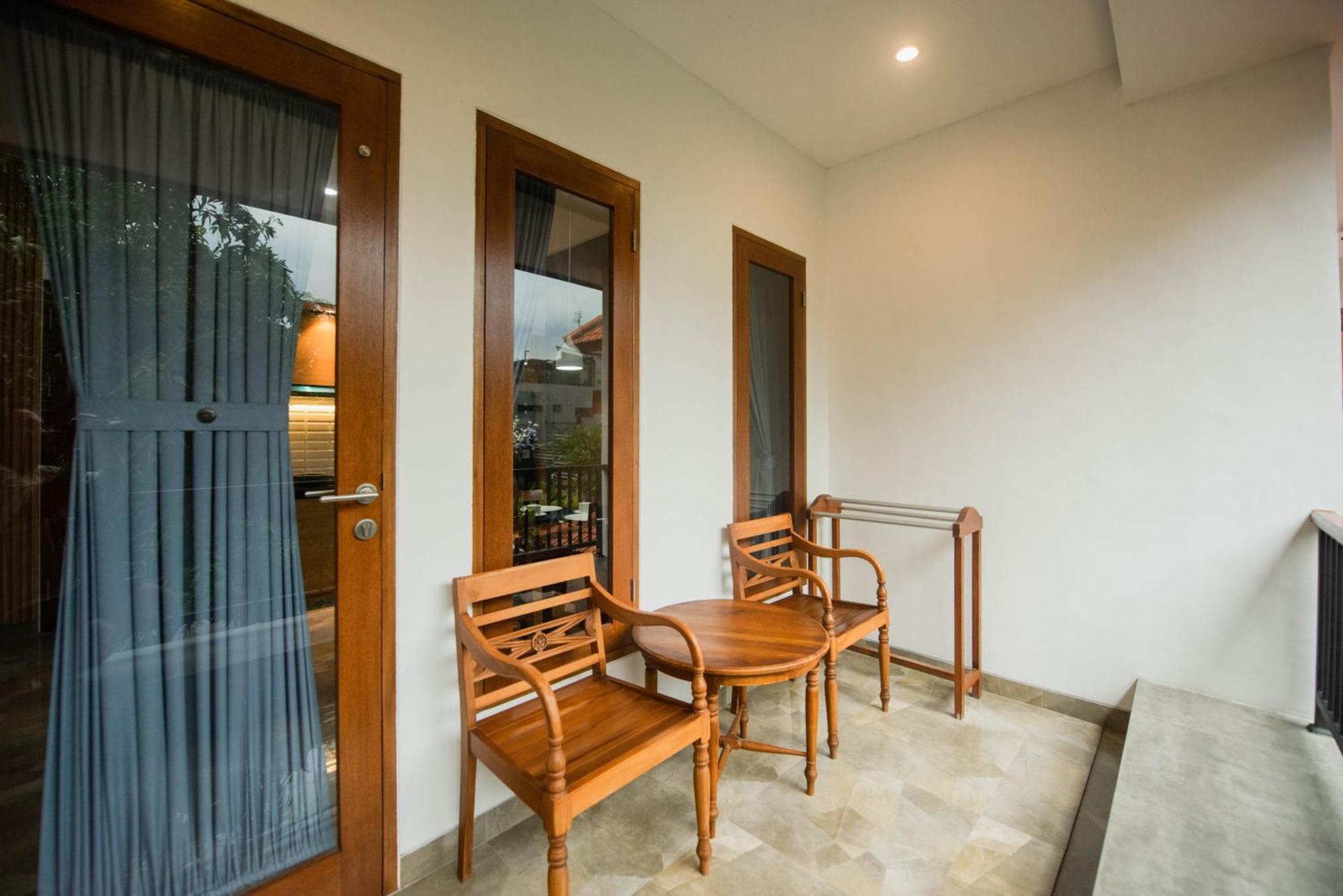 Sandat Hotel Legian Екстериор снимка