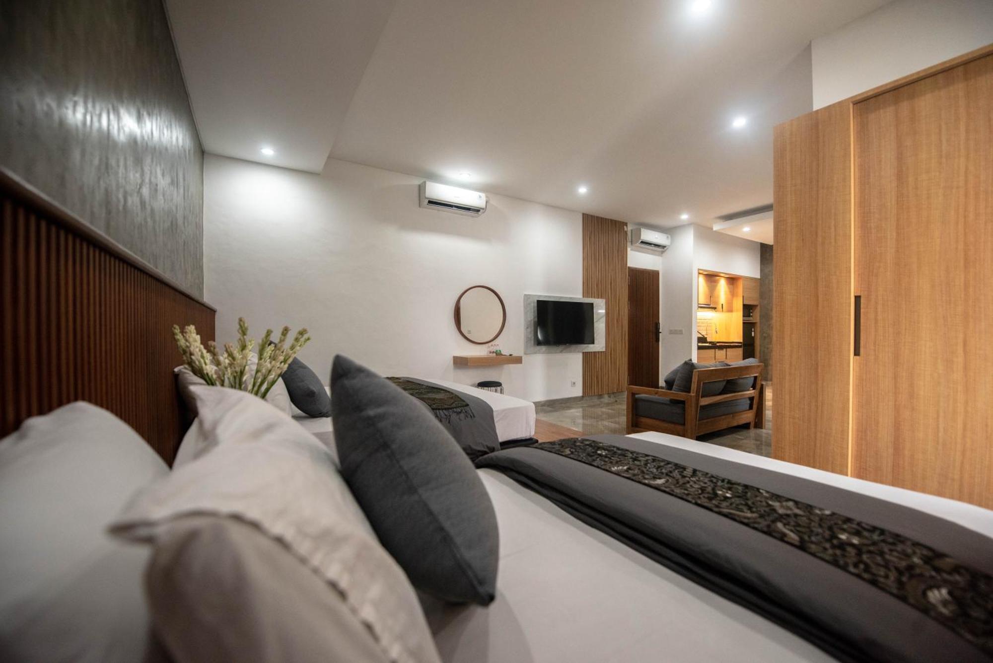Sandat Hotel Legian Екстериор снимка