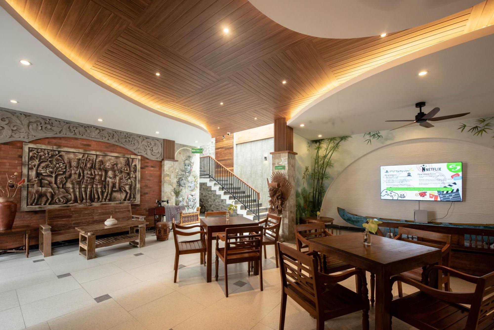 Sandat Hotel Legian Екстериор снимка