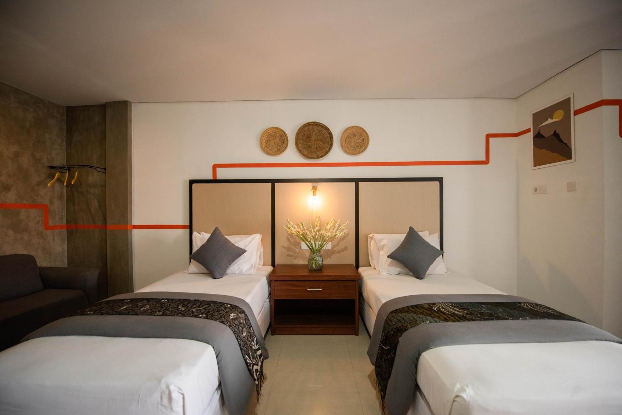 Sandat Hotel Legian Екстериор снимка